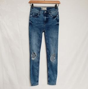 NWT Free People Busted Knee Skinny Jean's